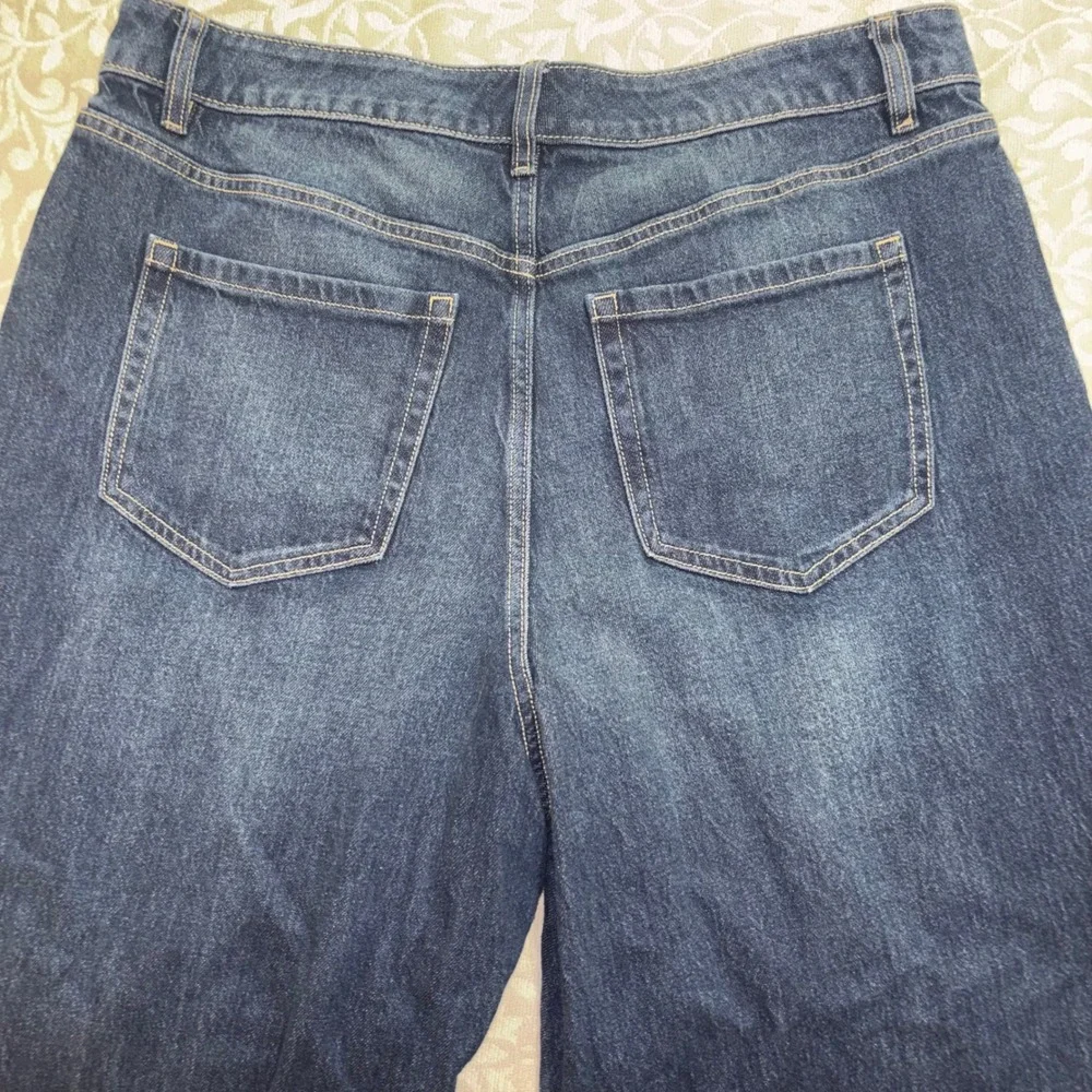 Lane Bryant Size 14 Dark Wash Straight Leg High Rise Stretch Denim Jeans (F5) - Picture 8 of 10